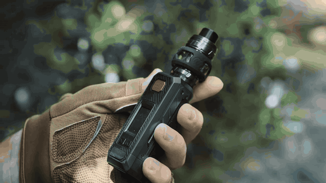 Vaporesso Armour Ultra in Storm Blue, out in the elements
